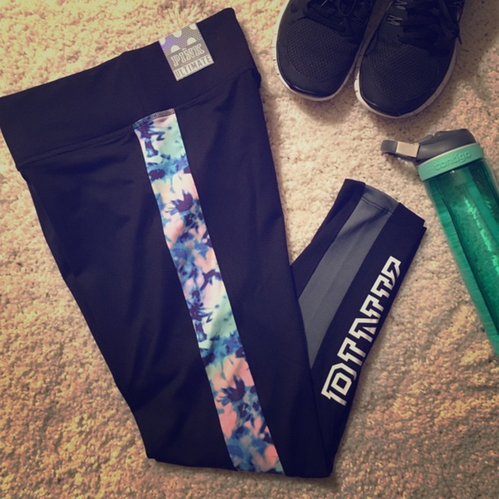 VS PINK LEGGINGS